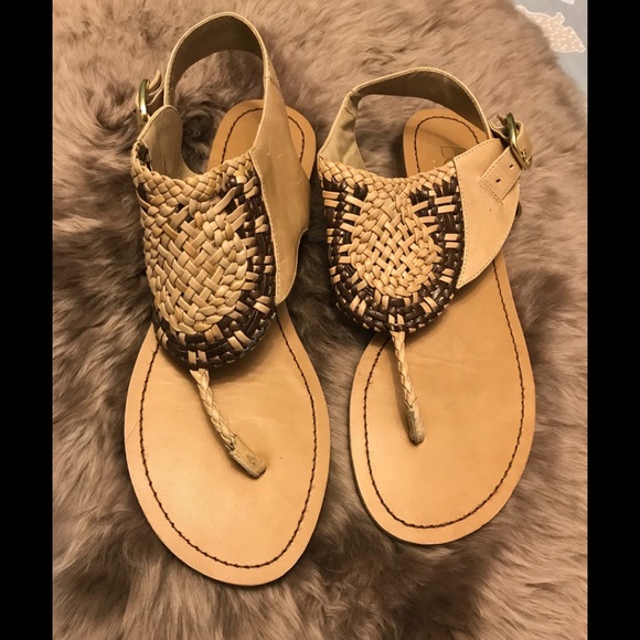 BCBG Shoes - BCBG woven thong sandals size 8